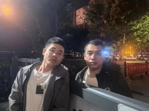 市文旅集團(tuán)一線戰(zhàn)“疫”之：古有木蘭替父從軍，今有老翁代子抗“疫”——集團(tuán)員工父子王小強(qiáng)、王浩的抗“疫”故事