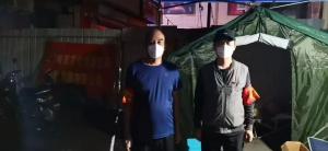 市文旅集團(tuán)一線戰(zhàn)“疫”之：黨旗飄揚(yáng)在門外，黨旗扎根在心里，53歲和35歲黨員成絕佳搭檔